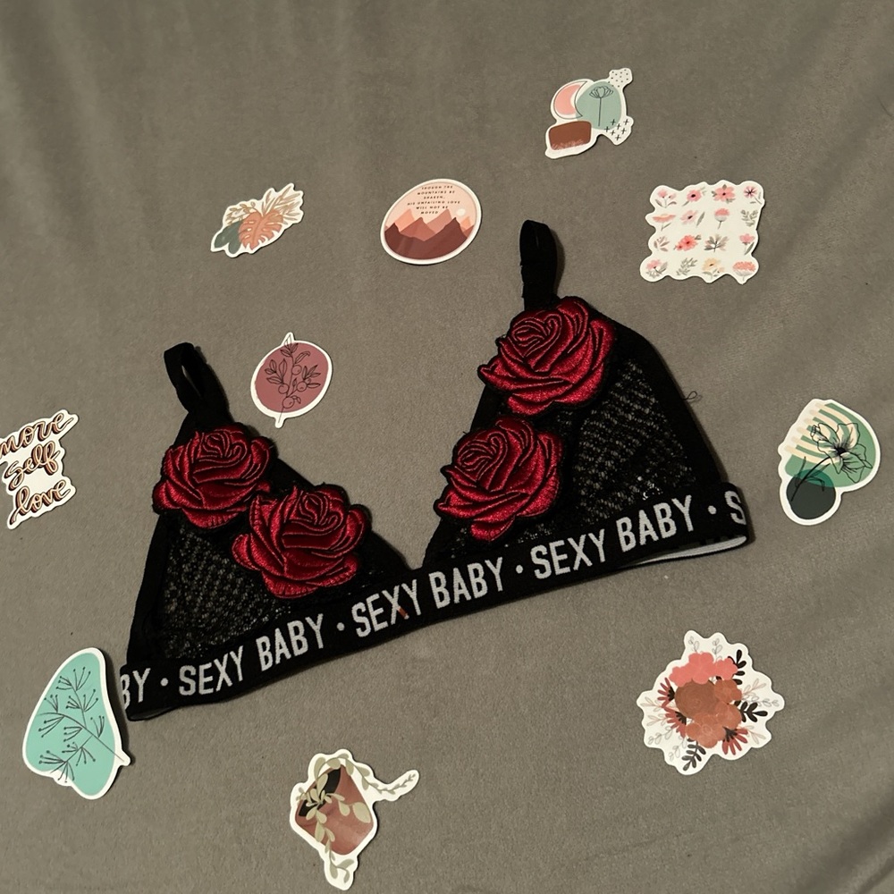 super cute bralette/ lingerie with red roses